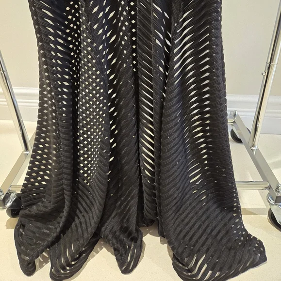 Avery G Illusion Hemline Mermaid Gown - Picture 8 of 13